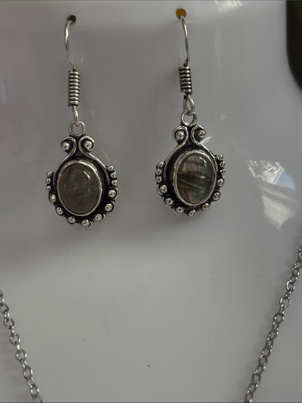 Labradorite Gemstone Ethnic Handmade Pendant Necklace & Earring set - Picture 4 of 10
